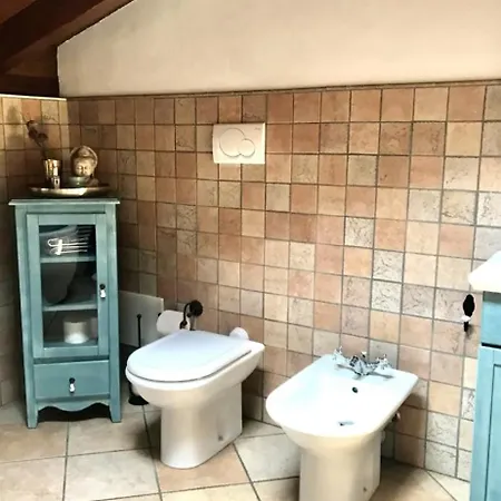 I Bassola Med Privat Parkering Apartment