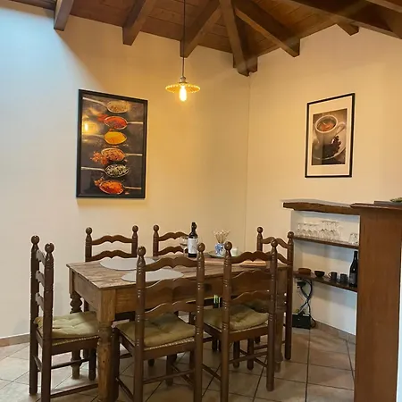 I Bassola Med Privat Parkering Apartament