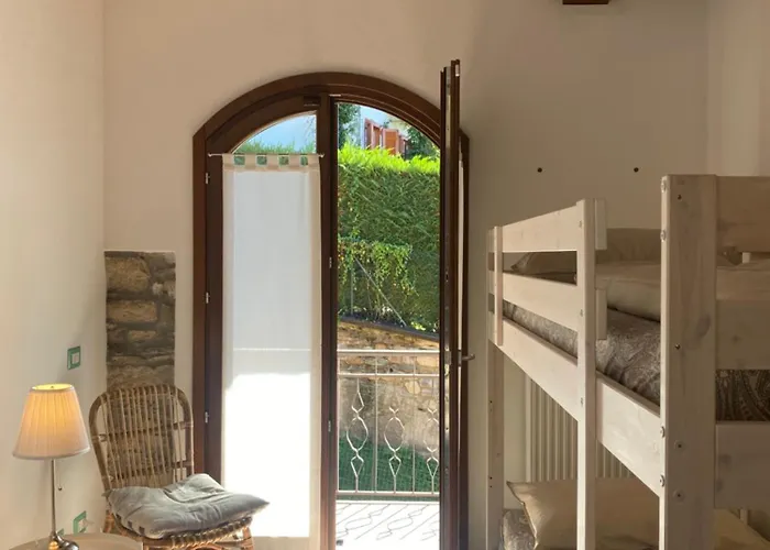 Appartement I Bassola Med Privat Parkering Armeno